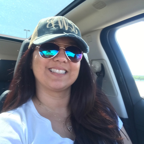 Meet your Posher, Janell - Picture 3 of 8